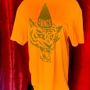 Converse AllStars Dunce shirt Size Medium